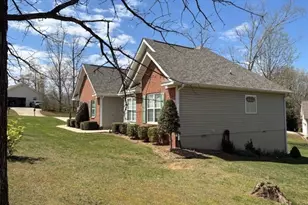 610 Birch Lane, Clarkesville, GA 30523 - Photo 3