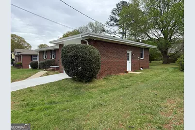 2379 Prestige Square, Morrow, GA 30260 - Photo 3