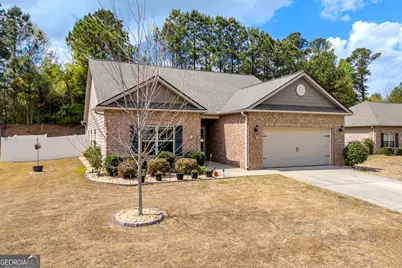 825 Hidden Hollow Circle, Commerce, GA 30529 - Photo 1