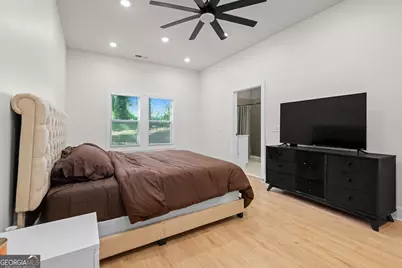 1422 Kennesaw Drive, Atlanta, GA 30318 - Photo 21