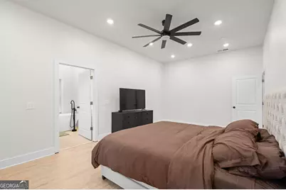 1422 Kennesaw Drive, Atlanta, GA 30318 - Photo 23