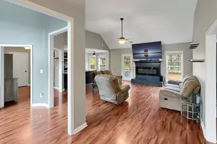 70 Mosswood Ct, Newnan, GA 30265 - Photo 9