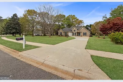 70 Mosswood Court, Newnan, GA 30265 - Photo 7