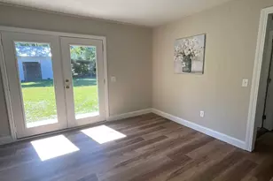 195 Hollywood Ave, Jesup, GA 31545 - Photo 7