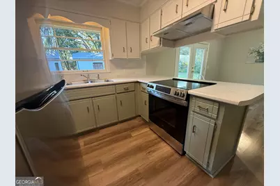 195 Hollywood Avenue, Jesup, GA 31545 - Photo 3