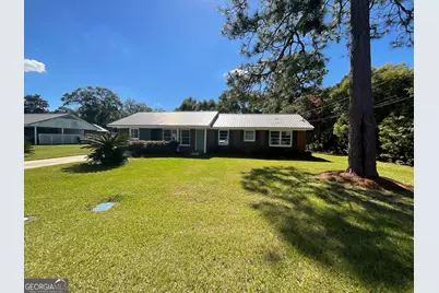 195 Hollywood Avenue, Jesup, GA 31545 - Photo 11