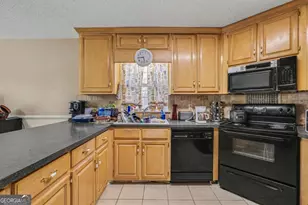 2927 Valley Dr, Gainesville, GA 30507 - Photo 13