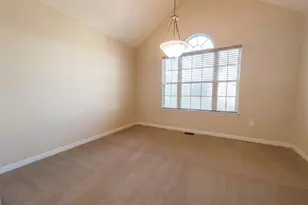3062 Crest Ridge Cir SW, Marietta, GA 30060 - Photo 9