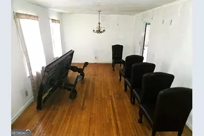 2921 Pine Valley Circle, East Point, GA 30344 - Photo 5