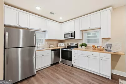 716 W 38th Street, Savannah, GA 31415 - Photo 9