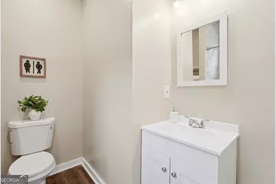 716 W 38th Street, Savannah, GA 31415 - Photo 17