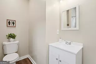 716 W 38th St, Savannah, GA 31415 - Photo 17