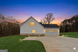 171 Strickland Loop, Forsyth, GA 31029 - Photo 3