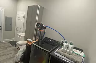 6860 Parkway Dr, Lithonia, GA 30058 - Photo 7