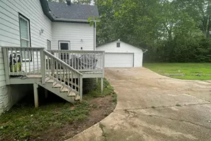 6860 Parkway Dr, Lithonia, GA 30058 - Photo 3