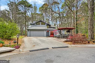 596 Willowgreen Ct SE, Conyers, GA 30094 - Photo 5