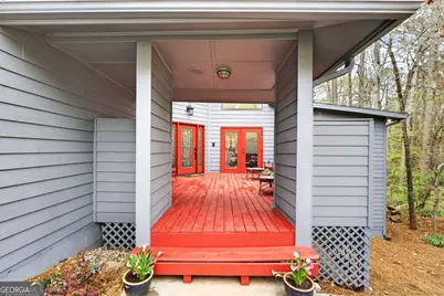 596 Willowgreen Court SE, Conyers, GA 30094 - Photo 9