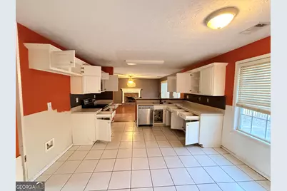 65 Montgomery Court, Covington, GA 30016 - Photo 5