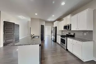 1612 Lapland Dr, Lawrenceville, GA 30045 - Photo 3