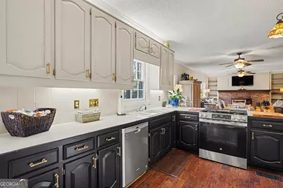 105 Tiffany Court, Locust Grove, GA 30248 - Photo 11