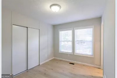 6140 Jones Road, Flowery Branch, GA 30542 - Photo 9