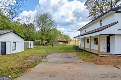 8606 Holly Springs Road, Maysville, GA 30558 - Photo 17