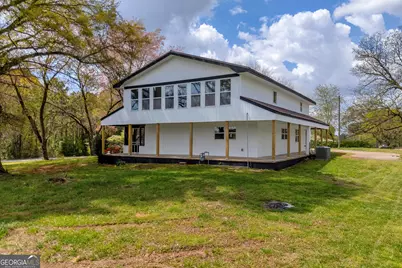 8606 Holly Springs Road, Maysville, GA 30558 - Photo 1