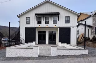 118 Oak Crescent Cir, Clayton, GA 30525 - Photo 1