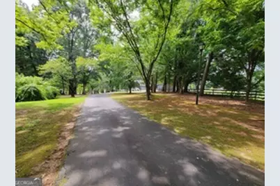 45 Surrey Chase Drive, Social Circle, GA 30025 - Photo 11