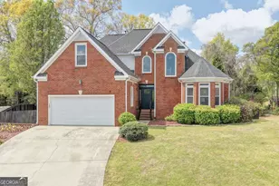 1005 Lewis Ridge Cir, Lawrenceville, GA 30045 - Photo 3