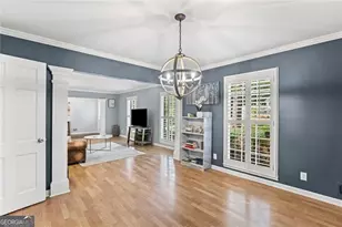 5513 N Peachtree Rd, Dunwoody, GA 30338 - Photo 9