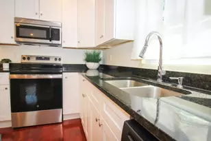 899 E Doyle St, Toccoa, GA 30577 - Photo 11