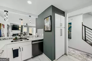 3421 Bayshore Dr, Atlanta, GA 30340 - Photo 15