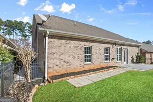 726 Retreat Woods Way, Dacula, GA 30019 - Photo 5