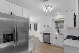 8228 Lullwater Ct, Jonesboro, GA 30236 - Photo 15