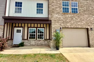 212 Beau Claire Cir, Byron, GA 31008 - Photo 3