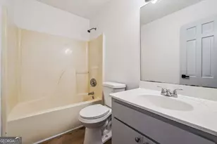 728 Stonebridge Crescent, Lithonia, GA 30058 - Photo 17