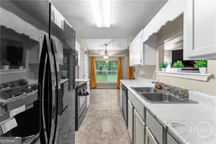 128 Cambridge Dr, Savannah, GA 31419 - Photo 7