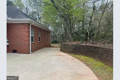 405 Canterbury Drive, Lagrange, GA 30241 - Photo 5