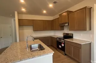 232 Hampton Holw Dr, Jefferson, GA 30549 - Photo 3