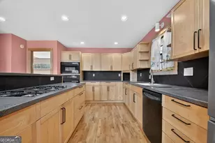 222 Mountain Hideaway Ln, Blue Ridge, GA 30513 - Photo 7