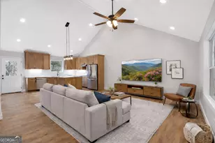 300 Mulberry St, East Ellijay, GA 30540 - Photo 13