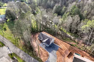 300 Mulberry St, East Ellijay, GA 30540 - Photo 9