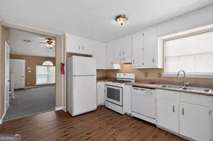 5605 Rock Shoals Way, Atlanta, GA 30349 - Photo 13