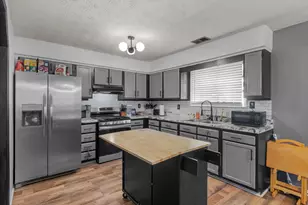 535 Oak Trace Ct, Jonesboro, GA 30238 - Photo 7