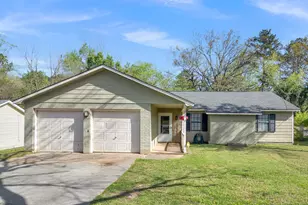 535 Oak Trace Ct, Jonesboro, GA 30238 - Photo 1