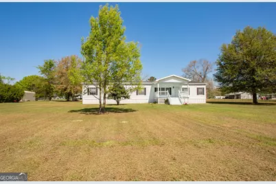 2734 Woodridge Road, Waycross, GA 31503 - Photo 3