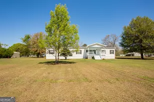 2734 Woodridge Rd, Waycross, GA 31503 - Photo 3