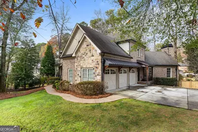 590 Windsor Parkway, Atlanta, GA 30342 - Photo 3