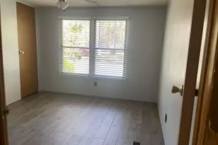 190 Bower Dr, Jesup, GA 31546 - Photo 9